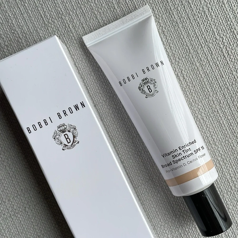 Bobbi Brown Vitamin Enriched Hydrating Skin Tint SPF 15 - FAIR 2